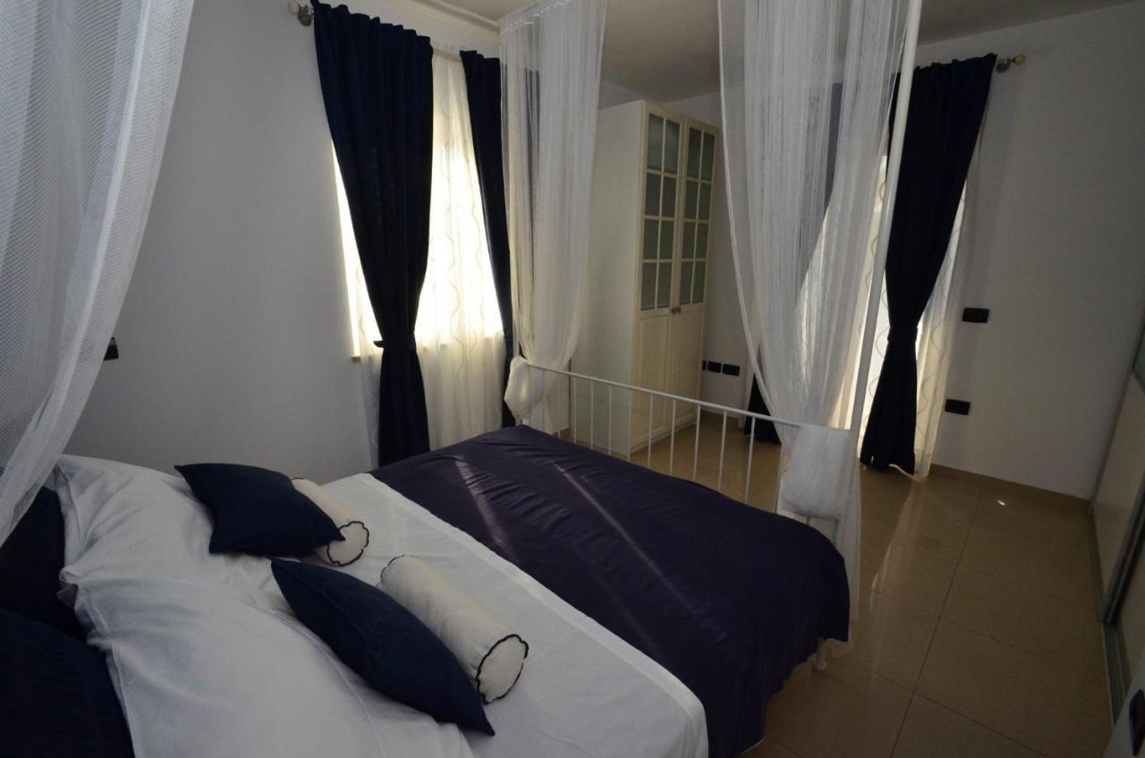 Villa Ax Umag Extérieur photo